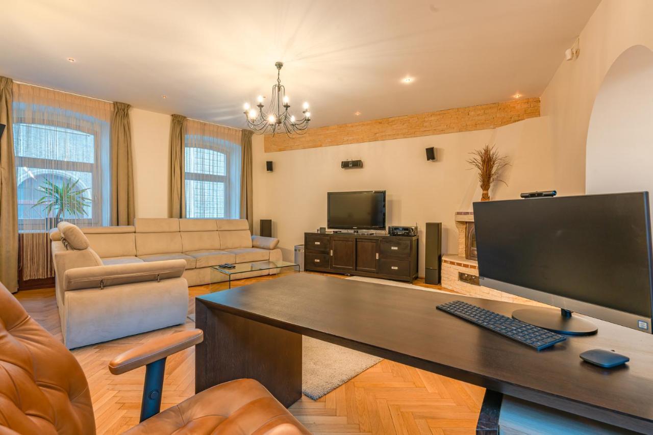 בראשוב Premium Suites Postavarului מראה חיצוני תמונה