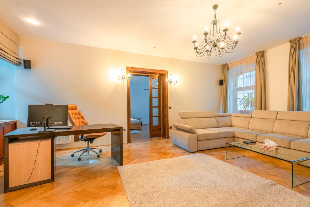 בראשוב Premium Suites Postavarului מראה חיצוני תמונה