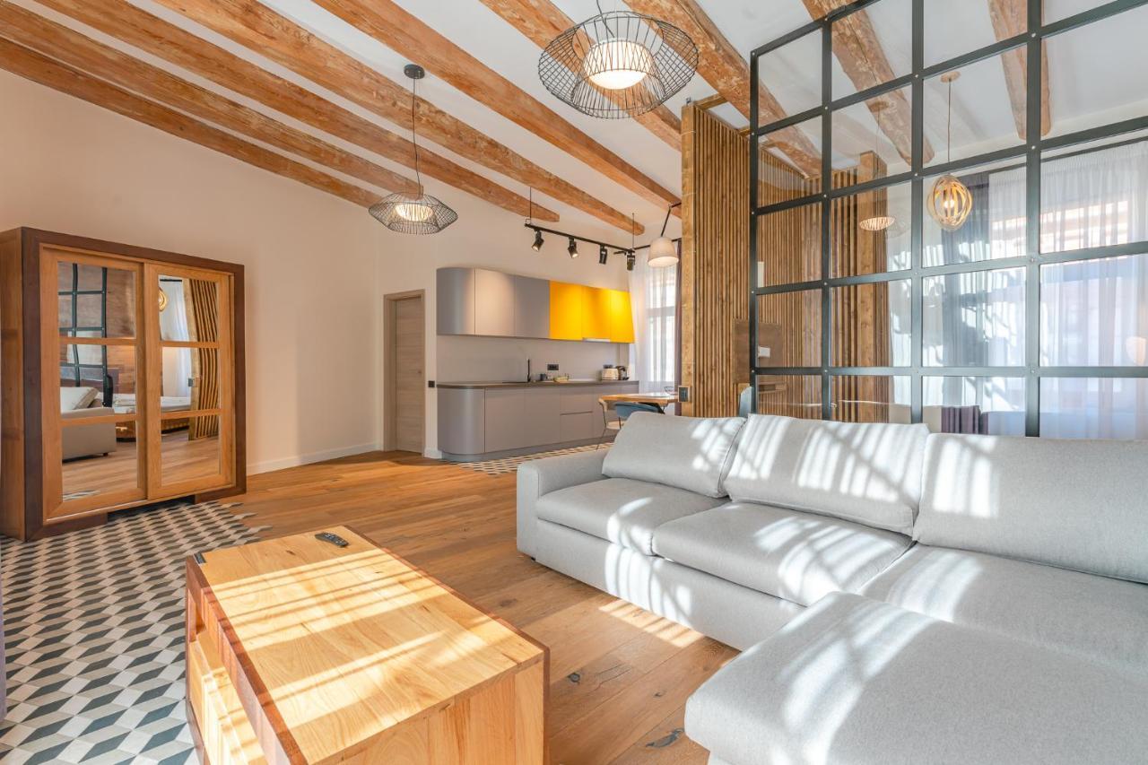 בראשוב Premium Suites Postavarului מראה חיצוני תמונה