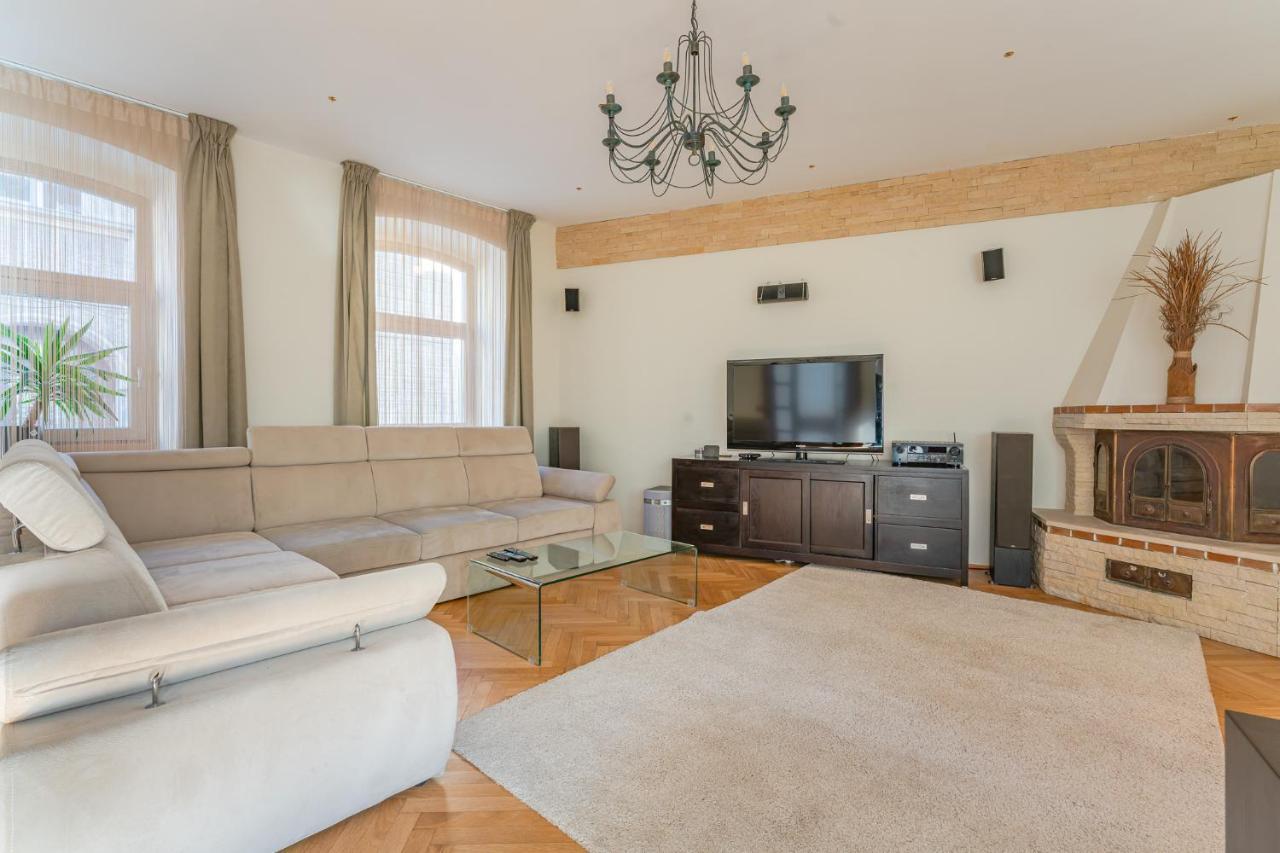 בראשוב Premium Suites Postavarului מראה חיצוני תמונה